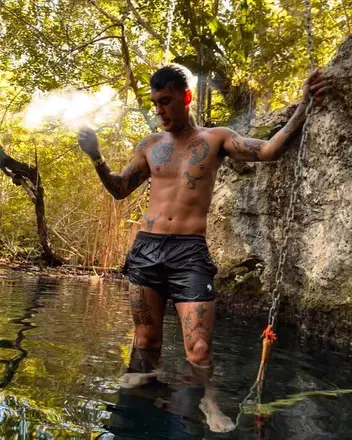 OnlyFans cuenta mauhenriquez avatar 1