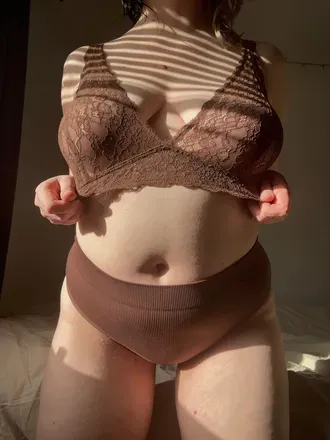 OnlyFans cuenta peachymunchkin avatar 1