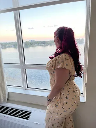 OnlyFans account  simpleynatural avatar 1