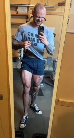 OnlyFans cuenta totheninestattooed header 2