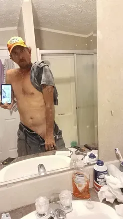 OnlyFans cuenta crookedcock2377 avatar 1
