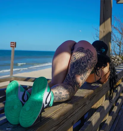 OnlyFans cuenta tattedchelseaa header 2