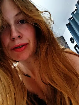 OnlyFans cuenta loulou98 header 2