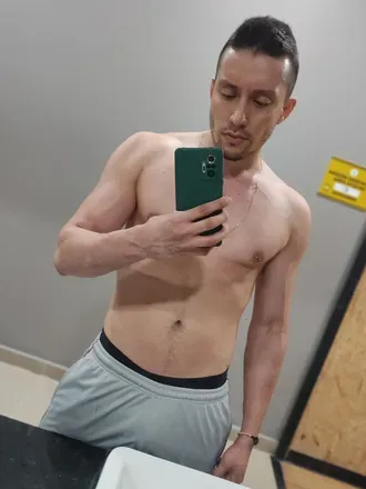 OnlyFans account  jersonlarrea265914 header 2