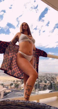 OnlyFans cuenta prettybrownn98 avatar 1