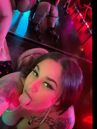 OnlyFans cuenta champagnemami22 avatar 1