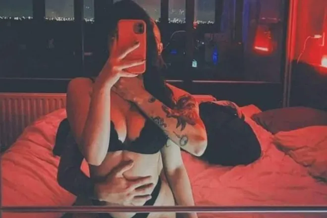 OnlyFans cuenta pau_lynlyn header 2
