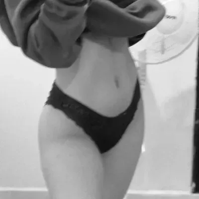 OnlyFans cuenta mily021704 avatar 1