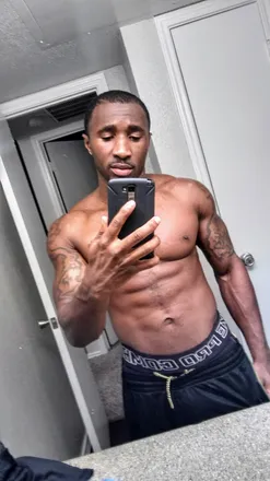OnlyFans cuenta m1kewe11 header 2