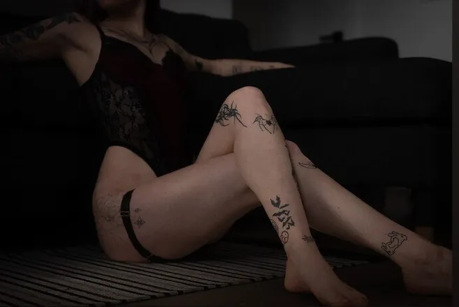 OnlyFans cuenta kinkyy_katt header 2
