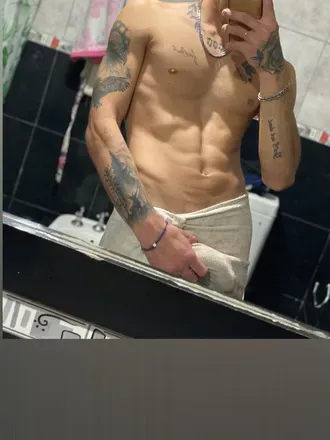 OnlyFans account  alejitoo header 2