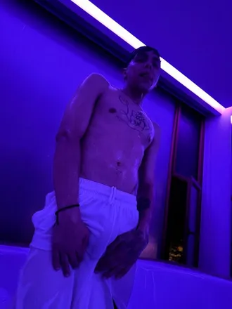 OnlyFans cuenta burningboyy header 2