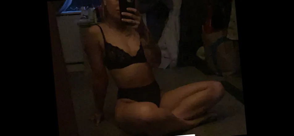 OnlyFans cuenta bigbootyb4 header 2