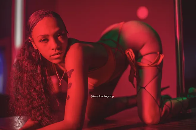OnlyFans cuenta hazelgee header 2