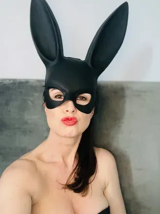OnlyFans cuenta hotwife_april avatar 1