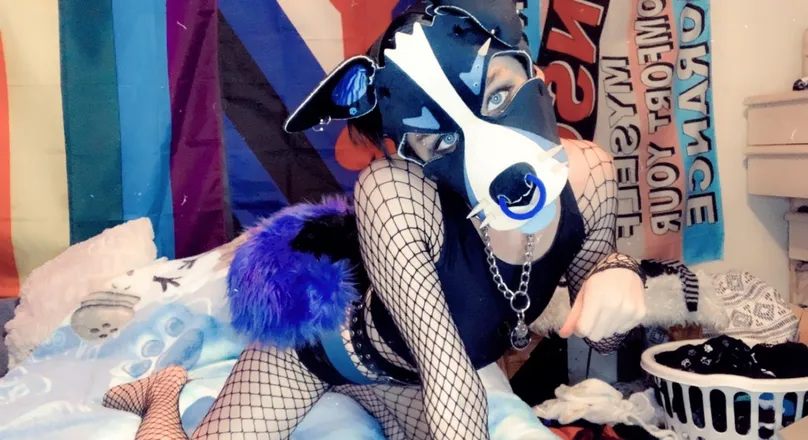 OnlyFans account  gizmo_n_blu header 2