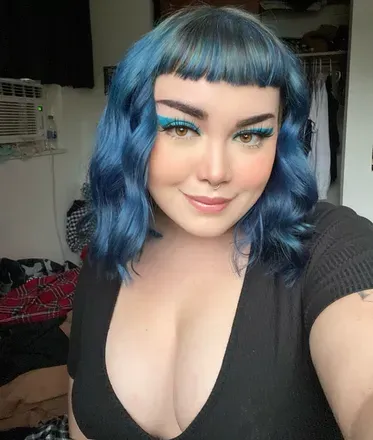 OnlyFans account  shellbellxo avatar 1