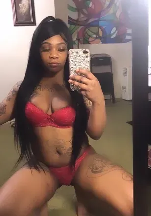 OnlyFans cuenta milkmairee00 avatar 1