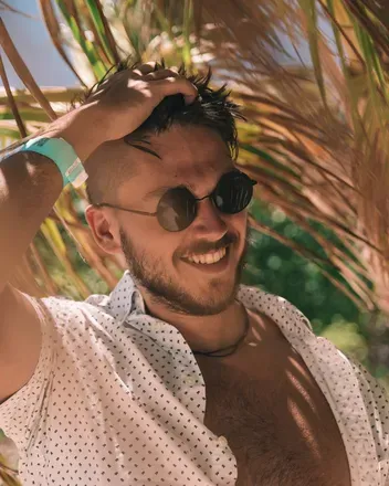 OnlyFans cuenta hawaiiadam avatar 1