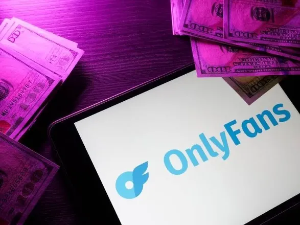 OnlyFans cuenta cynthia_ross02 header 2
