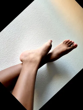 OnlyFans cuenta sweetlilfeetsie header 2