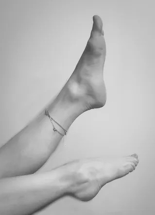 OnlyFans cuenta therightfeet4u header 2