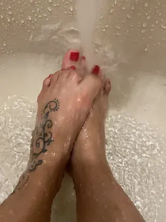 OnlyFans cuenta cleofootra1 header 2
