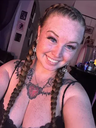 OnlyFans cuenta frstshesweetthnsheafreak avatar 1
