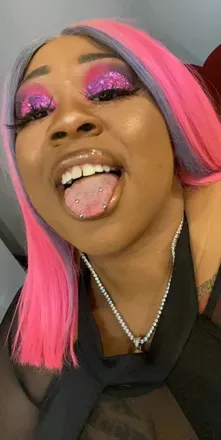 OnlyFans cuenta plushplum header 2