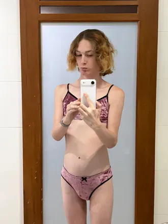 OnlyFans cuenta summerts avatar 1
