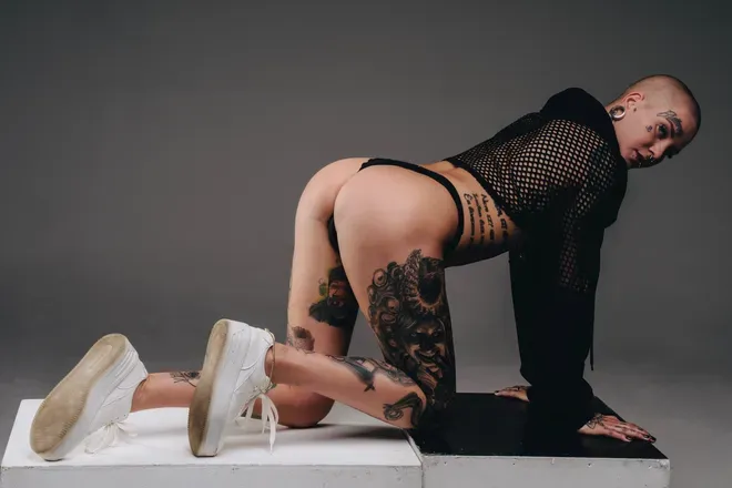 OnlyFans cuenta violaink header 2