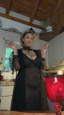 OnlyFans account  gothbatty avatar 1