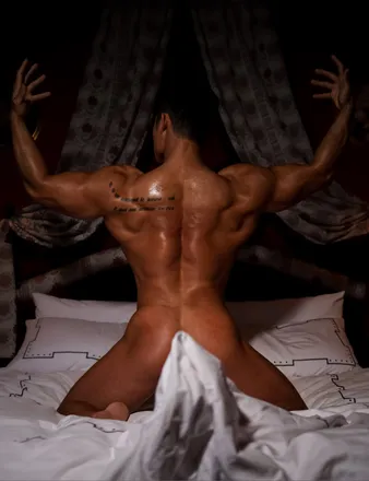 OnlyFans account  secusi header 2