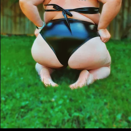 OnlyFans account  hotmessexpressmamajen header 2