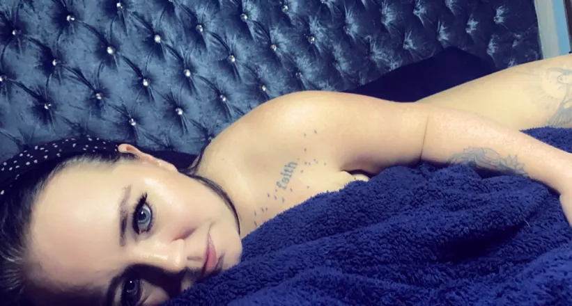 OnlyFans account  blueeyedgirl36 header 2