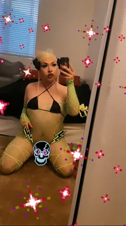 OnlyFans cuenta prettymessnikki avatar 1