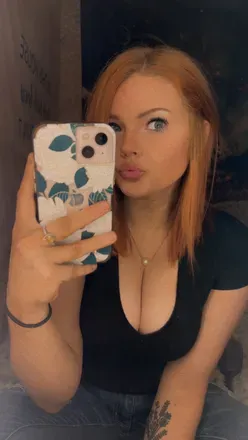 OnlyFans cuenta urfavredheadever avatar 1