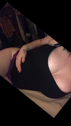 OnlyFans cuenta spoiled.mum header 2