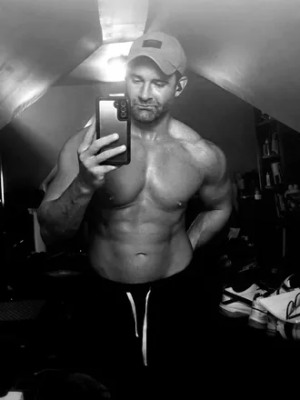 OnlyFans cuenta kev_c header 2