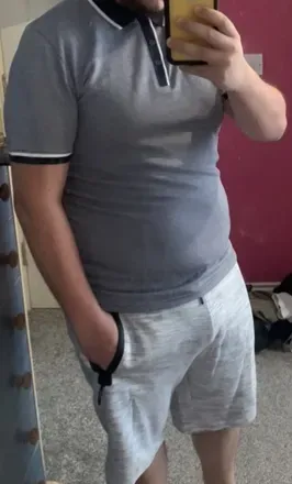 OnlyFans cuenta bi-nerd avatar 1