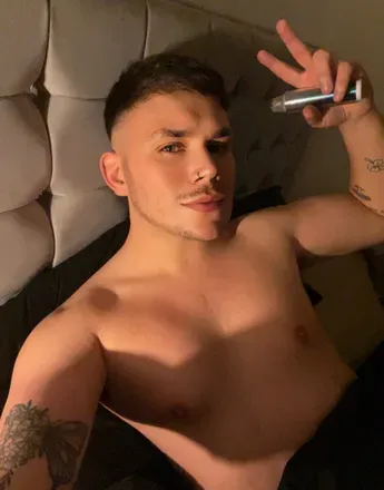 OnlyFans cuenta peachyboybrad avatar 1
