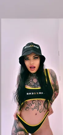 OnlyFans cuenta sabinerouge previous_avatars_1 3