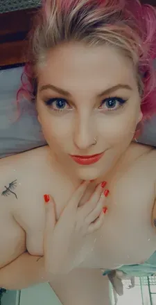 OnlyFans cuenta luciielovefree avatar 1