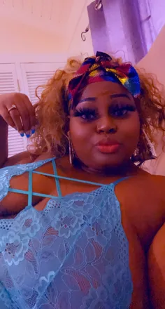 OnlyFans account  angieelah header 2