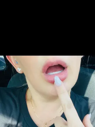 OnlyFans account  littleshybird avatar 1