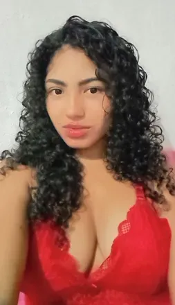 OnlyFans cuenta becaolliveira avatar 1
