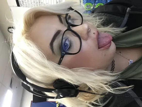 OnlyFans cuenta snortyspice19 avatar 1