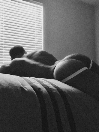 OnlyFans account  grrrrrryan header 2