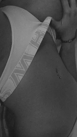 OnlyFans cuenta lucilavelez header 2