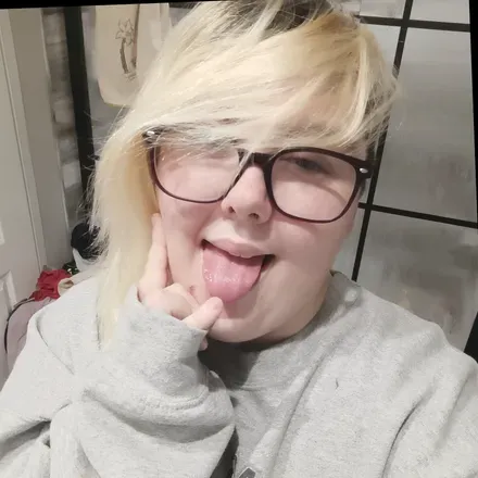 OnlyFans cuenta pikagirl436 header 2